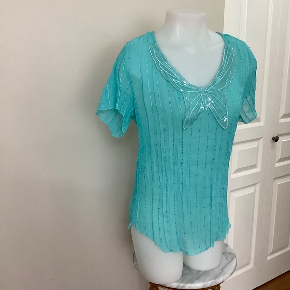 NWT Red Coral Dainty Butterfly Top fits MEDIUM - Picture 10 of 11